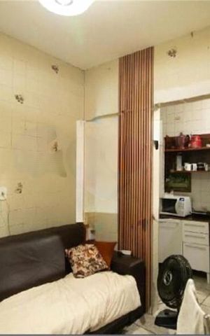 Casa de condomínio à venda com 33m², 2 quartos e sem vaga