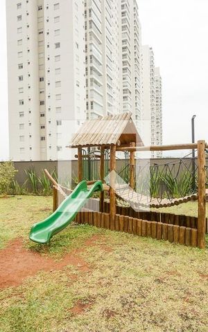 Apartamento à venda com 105m², 3 quartos e 2 vagas Apartamento à venda com 105m², 3 quartos e 2 vagasÁrea Comum