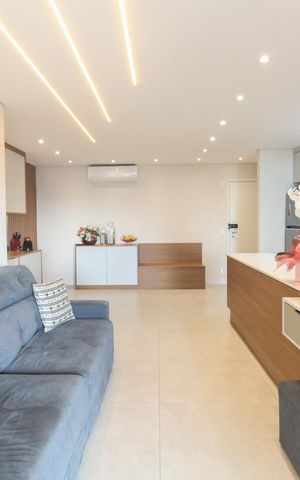 Apartamento à venda com 105m², 3 quartos e 2 vagas Apartamento à venda com 105m², 3 quartos e 2 vagasSala