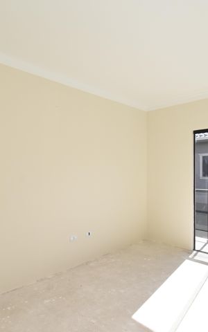 Casa à venda com 110m², 3 quartos e 2 vagasSuíte