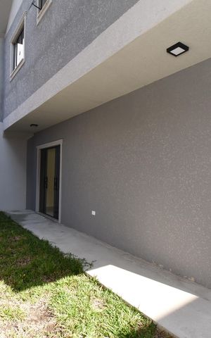 Casa à venda com 110m², 3 quartos e 2 vagasÁrea externa