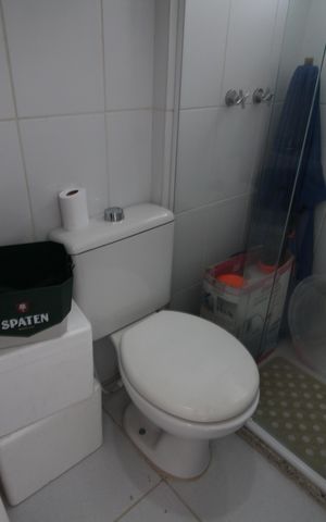 Casa de condomínio para alugar com 160m², 3 quartos e 2 vagasBanheiro de Serviço