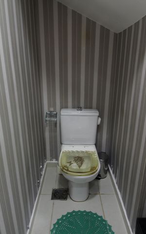 Casa de condomínio para alugar com 160m², 3 quartos e 2 vagasLavabo