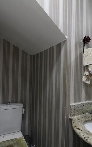 Casa de condomínio para alugar com 160m², 3 quartos e 2 vagasLavabo