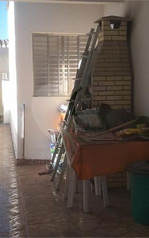 Casa à venda com 190m², 4 quartos e 2 vagas