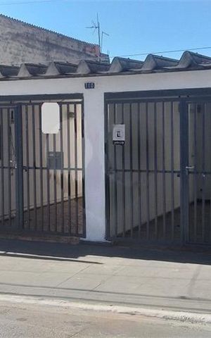 Casa à venda com 190m², 4 quartos e 2 vagas
