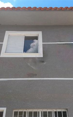 Casa à venda com 58m², 2 quartos e 1 vaga