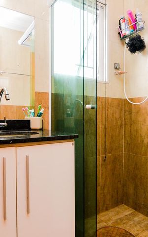 Apartamento à venda com 139m², 3 quartos e 4 vagasBanheiro do Quarto 2