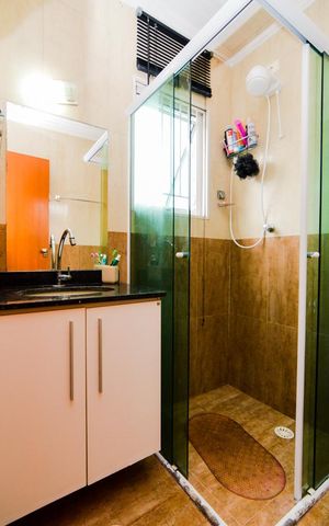Apartamento à venda com 139m², 3 quartos e 4 vagasBanheiro do Quarto 2