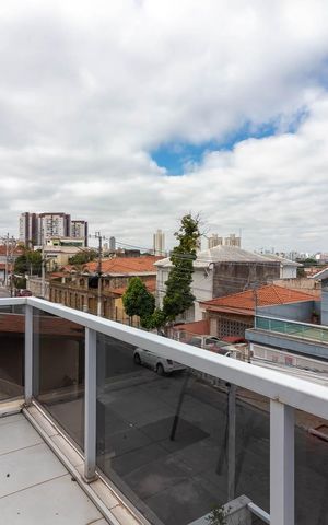 Casa para alugar com 250m², 3 quartos e 1 vaga Casa para alugar com 250m², 3 quartos e 1 vagaVaranda da Suíte 1