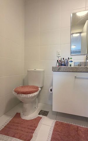 Apartamento para alugar com 77m², 2 quartos e 1 vagaBanheiro da suíte 1