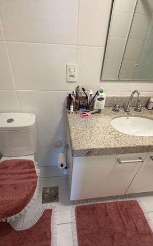 Apartamento para alugar com 77m², 2 quartos e 1 vagaBanheiro da suíte 1
