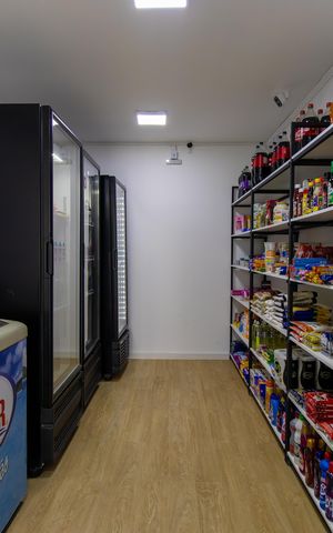 Apartamento para alugar com 48m², 2 quartos e 1 vaga Apartamento para alugar com 48m², 2 quartos e 1 vagaÁrea comum - Mini Mercado