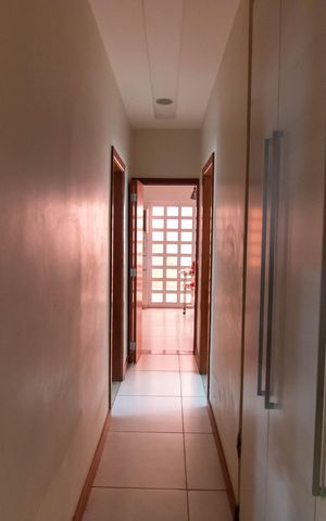 Casa à venda com 70m², 2 quartos e 1 vaga Casa à venda com 70m², 2 quartos e 1 vagaCorredor
