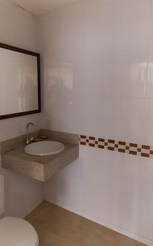 Casa à venda com 70m², 2 quartos e 1 vaga Casa à venda com 70m², 2 quartos e 1 vagaBanheiro de serviço