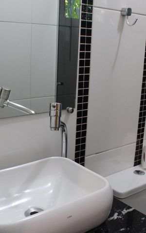 Casa para alugar com 90m², 3 quartos e sem vaga Casa para alugar com 90m², 3 quartos e sem vagaBanheiro
