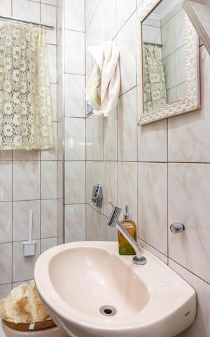 Casa à venda com 145m², 3 quartos e 1 vaga Casa à venda com 145m², 3 quartos e 1 vagaLavabo
