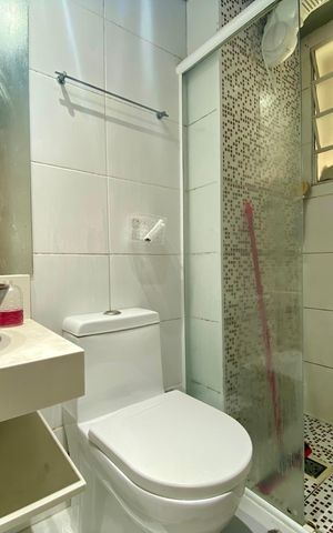 Apartamento à venda com 52m², 2 quartos e 1 vaga Apartamento à venda com 52m², 2 quartos e 1 vagaBanheiro