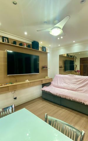 Apartamento à venda com 52m², 2 quartos e 1 vaga Apartamento à venda com 52m², 2 quartos e 1 vagaSala
