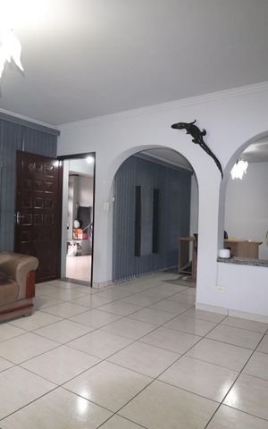 Casa à venda com 173m², 3 quartos e 3 vagasSala