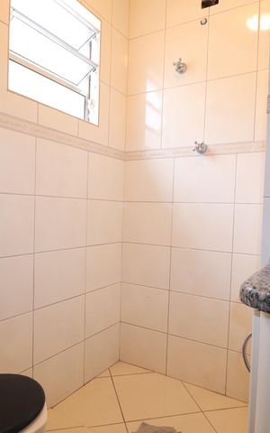 Casa à venda com 173m², 3 quartos e 3 vagasBanheiro Quarto 1 suíte