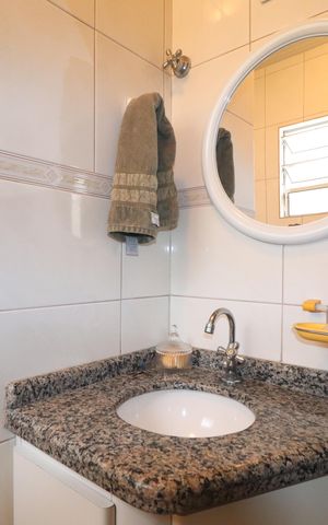 Casa à venda com 173m², 3 quartos e 3 vagasBanheiro Quarto 1 suíte