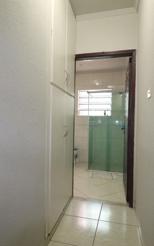 Casa à venda com 173m², 3 quartos e 3 vagasCorredor Quarto 1 suíte