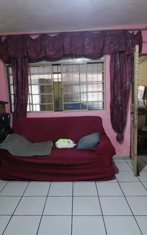 Casa à venda com 400m², 5 quartos e 6 vagasSala
