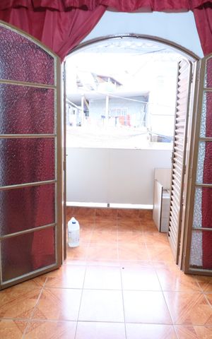 Casa à venda com 400m², 5 quartos e 6 vagasSala
