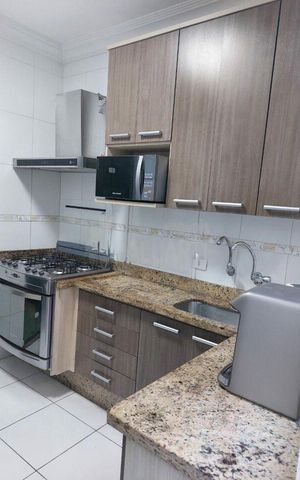 Casa à venda com 70m², 2 quartos e 2 vagas