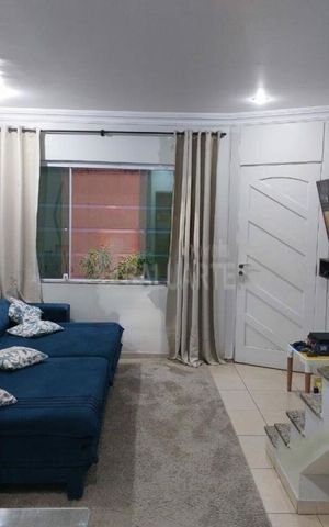 Casa à venda com 70m², 2 quartos e 2 vagas