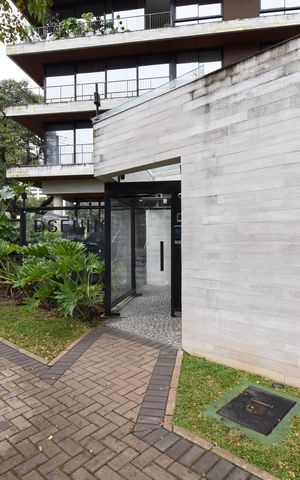 Apartamento à venda com 120m², 2 quartos e 2 vagasFachada do condomínio