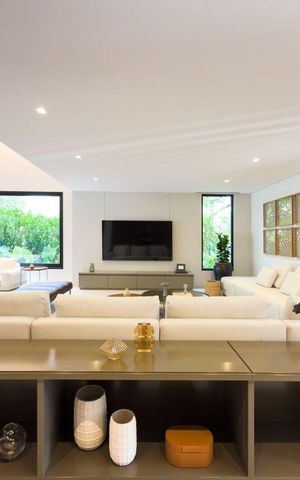 Casa à venda com 753m², 4 quartos e 6 vagas