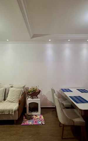 Apartamento à venda com 77m², 3 quartos e 1 vaga Apartamento à venda com 77m², 3 quartos e 1 vagaSala