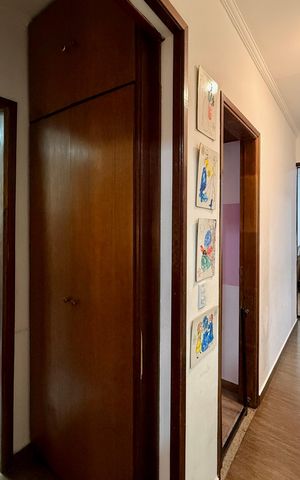 Apartamento à venda com 77m², 3 quartos e 1 vaga Apartamento à venda com 77m², 3 quartos e 1 vagaCorredor Quartos