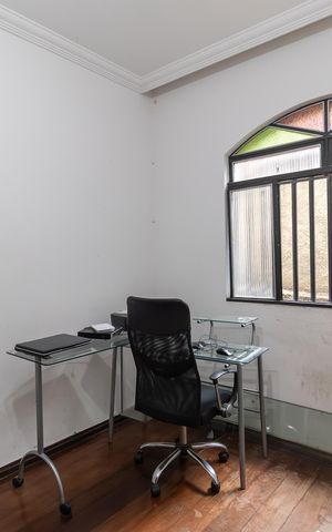 Casa para alugar com 220m², 2 quartos e 2 vagas Casa para alugar com 220m², 2 quartos e 2 vagasQuarto 1