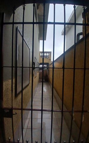 Casa à venda com 195m², 3 quartos e 2 vagas