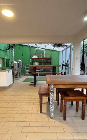 Casa para alugar com 220m², 4 quartos e 2 vagas Casa para alugar com 220m², 4 quartos e 2 vagasEspaço Gourmet