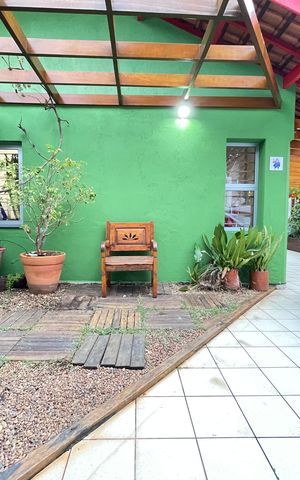 Casa para alugar com 220m², 4 quartos e 2 vagas Casa para alugar com 220m², 4 quartos e 2 vagasEntrada da casa