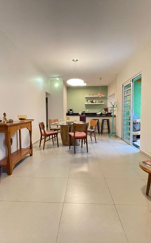 Casa para alugar com 220m², 4 quartos e 2 vagas Casa para alugar com 220m², 4 quartos e 2 vagasSala