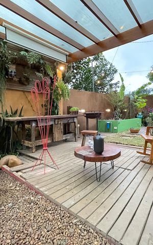 Casa para alugar com 220m², 4 quartos e 2 vagas Casa para alugar com 220m², 4 quartos e 2 vagasJardim / Quintal