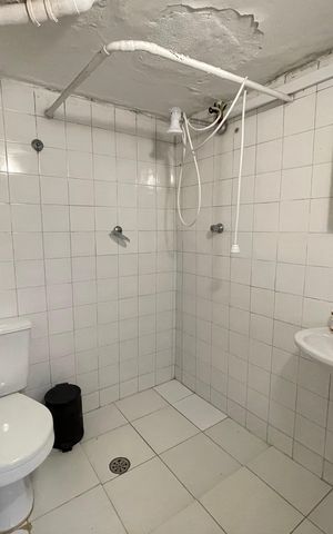 Casa para alugar com 220m², 4 quartos e 2 vagas Casa para alugar com 220m², 4 quartos e 2 vagasBanheiro 4