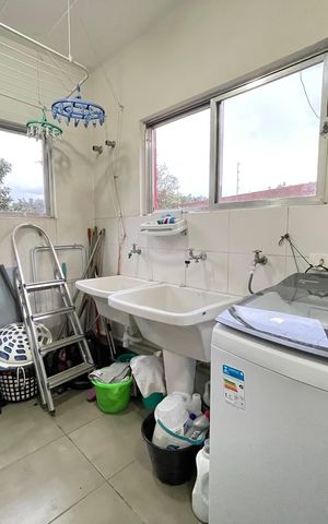 Casa para alugar com 220m², 4 quartos e 2 vagas Casa para alugar com 220m², 4 quartos e 2 vagasÁrea de serviço