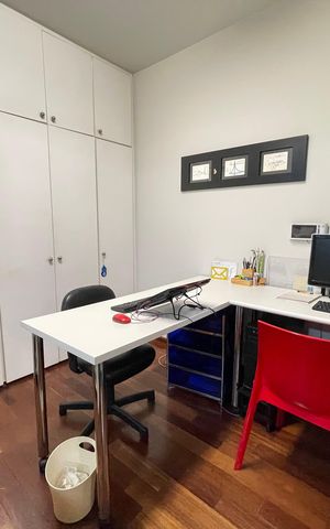 Casa para alugar com 220m², 4 quartos e 2 vagas Casa para alugar com 220m², 4 quartos e 2 vagasEscritório