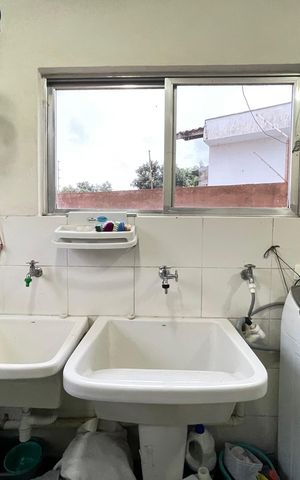 Casa para alugar com 220m², 4 quartos e 2 vagas Casa para alugar com 220m², 4 quartos e 2 vagasÁrea de serviço