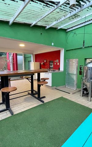 Casa para alugar com 220m², 4 quartos e 2 vagas Casa para alugar com 220m², 4 quartos e 2 vagasEspaço Gourmet