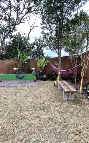 Casa para alugar com 220m², 4 quartos e 2 vagas Casa para alugar com 220m², 4 quartos e 2 vagasJardim / Quintal