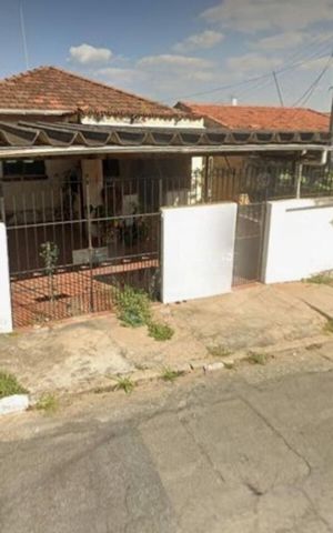 Casa à venda com 100m², 3 quartos e 2 vagas