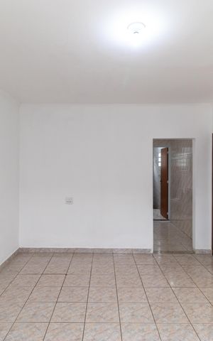 Casa à venda com 230m², 3 quartos e 4 vagas Casa à venda com 230m², 3 quartos e 4 vagasSala da casa 01