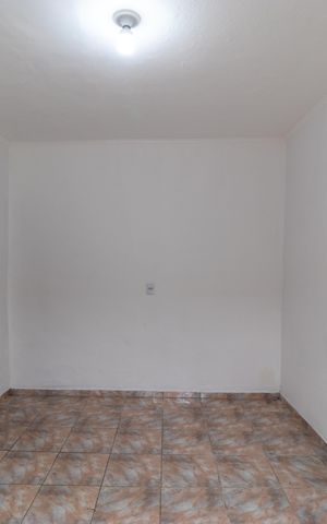 Casa à venda com 230m², 3 quartos e 4 vagas Casa à venda com 230m², 3 quartos e 4 vagasSala da casa 02